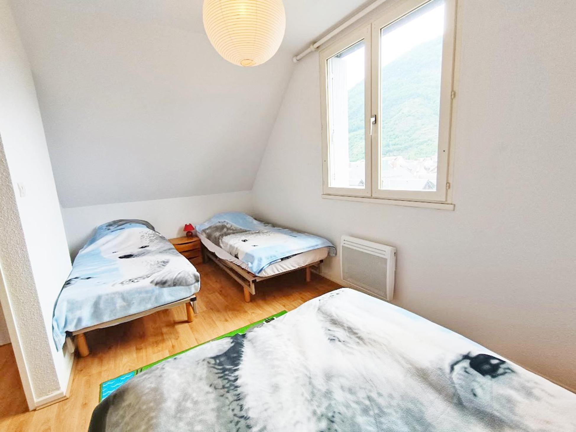 Chez Charlotte, T3 Duplex, Vue Montagne, Parking Gratuit, Ascenseur, 4 Personnes Apartamento Bagnères-de-Luchon Exterior foto